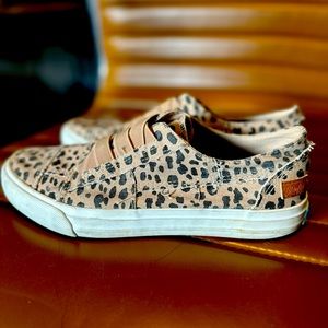 Leopard print Blowfish slide on sneakers